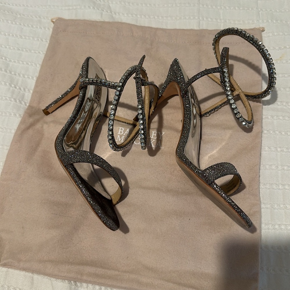 Badgley Mischka Heels - Picture 3 of 6